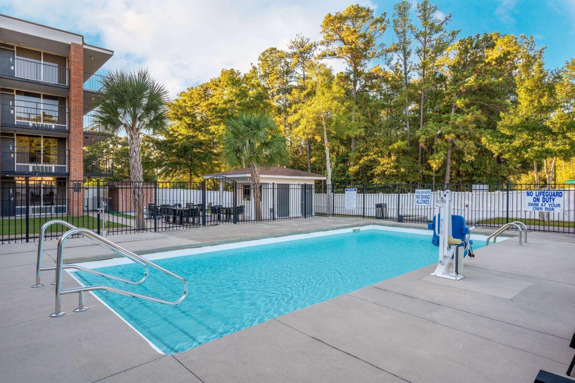 Hotel Wyndham Garden Columbia-Ft Jackson Exterior foto